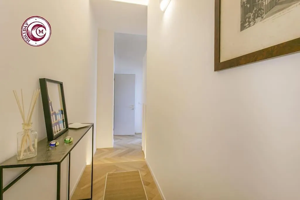 C M Civitas Leonina Luxury Rome Apartment